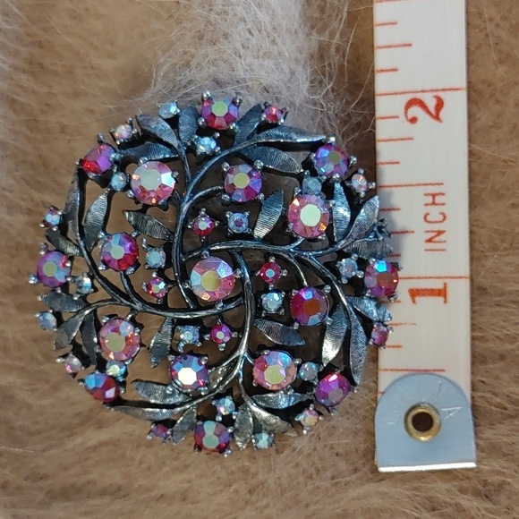 Sparkly Vintage Silver Tone 2287 Rhinestone Brooch - Picture 7 of 8
